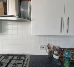 1 bedroom flat for PRIDE - 5 minute walk from park